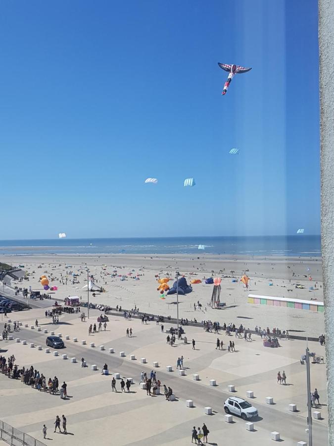 Berck: Front De Mer Avec Vue Sur La Plage Екстериор снимка