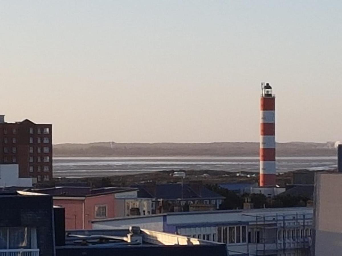 Berck: Front De Mer Avec Vue Sur La Plage Екстериор снимка